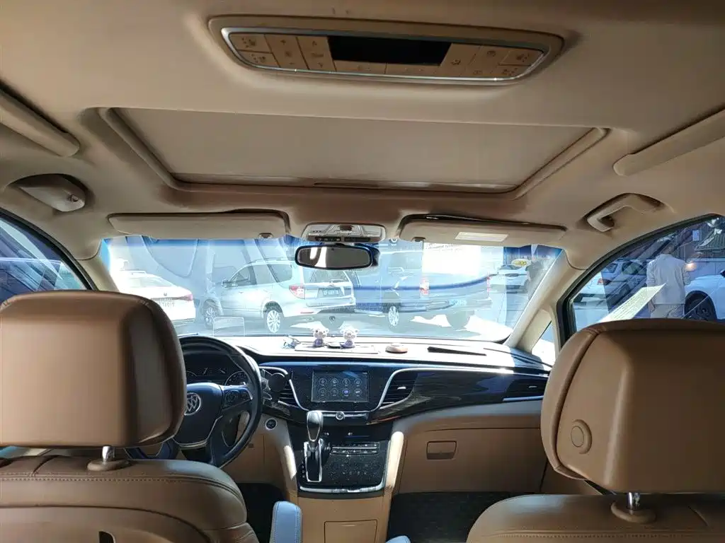 Buick GL8 2017 ES 28T Flagship China V фото 9