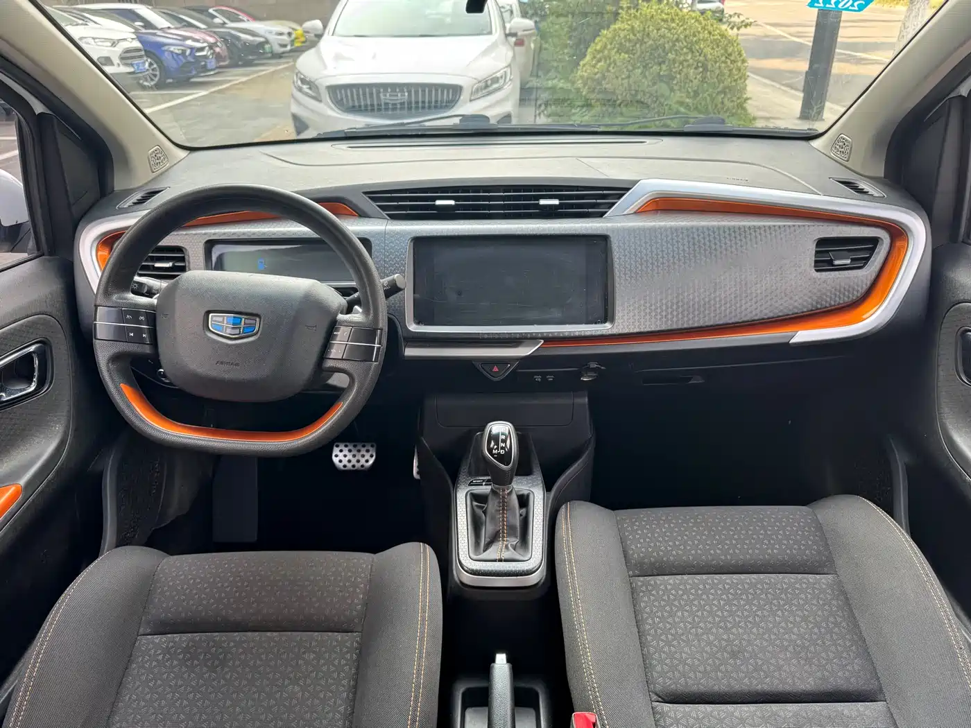 Geely Yuanjing X1 2018 2017 1.3L Auto Fun Edition