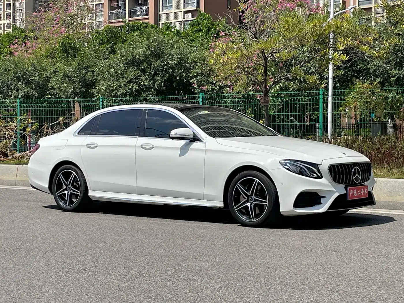 Mercedes-Benz E-Class 2020 Facelift E 300 L Sport Exclusive фото 6