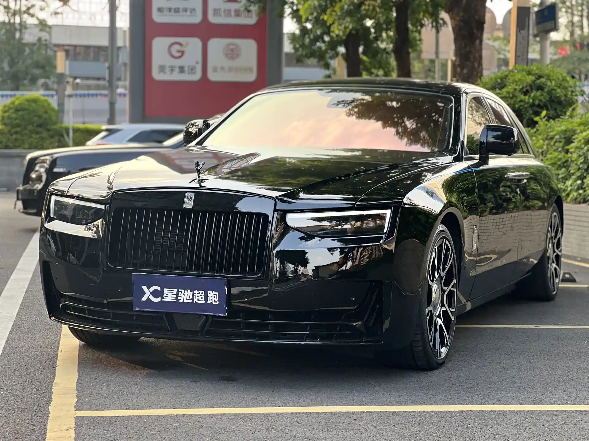 Фото 3 - Rolls-Royce Ghost
