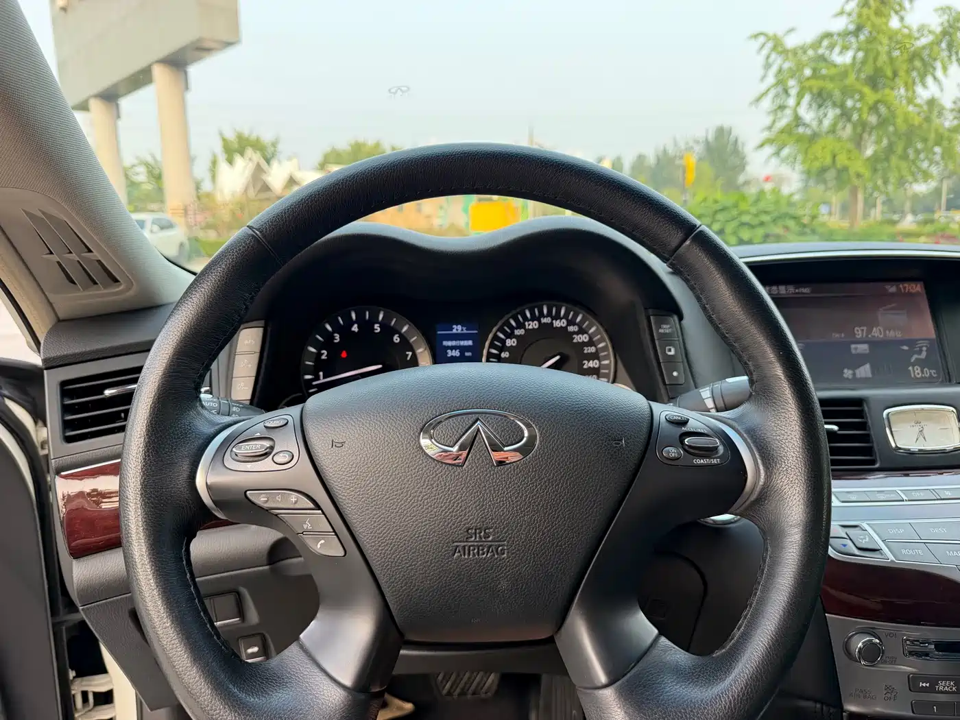 Фото 20 - Infiniti Q70