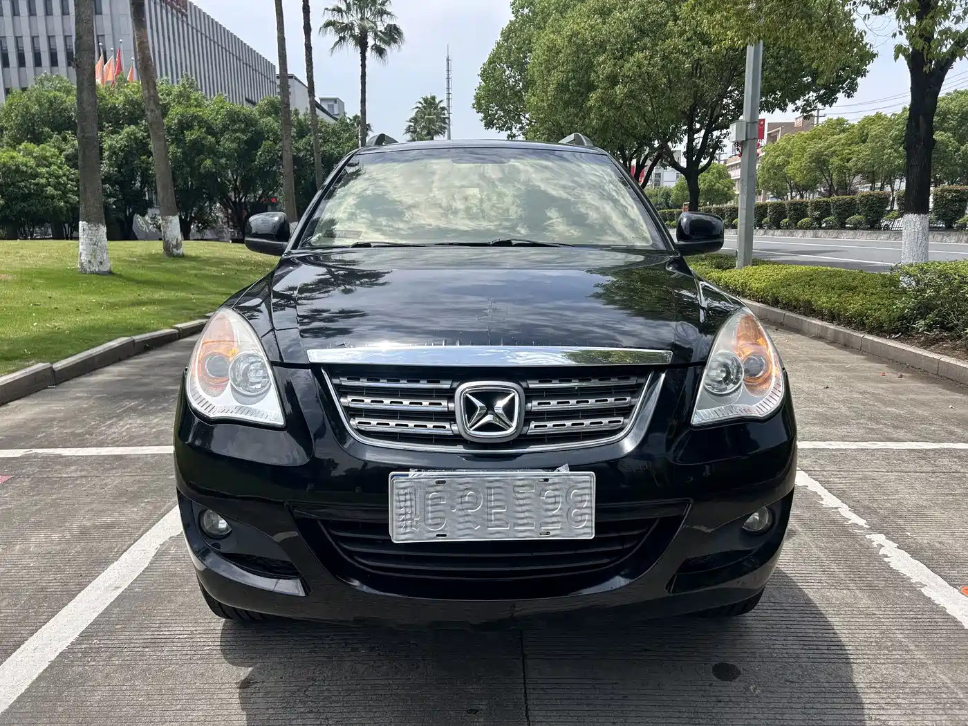 Jiangling Yusheng S350 2014 2013 2.4T Manual 2WD Diesel Luxury 5-Seater