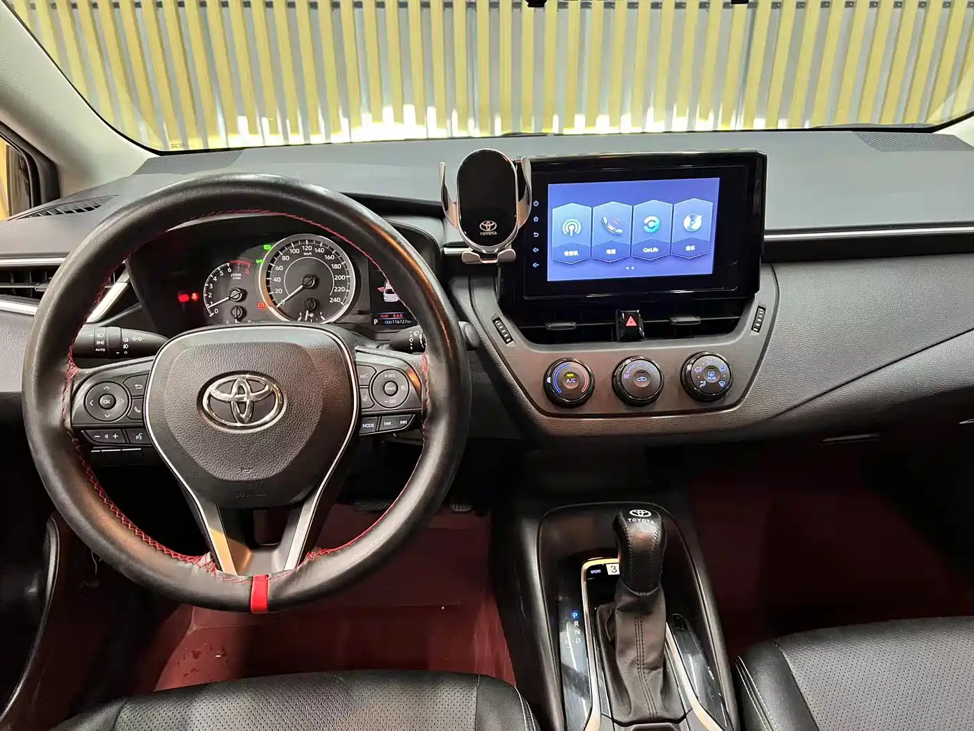 Toyota Corolla 2021 1.2T S-CVT Pioneer Edition фото 8
