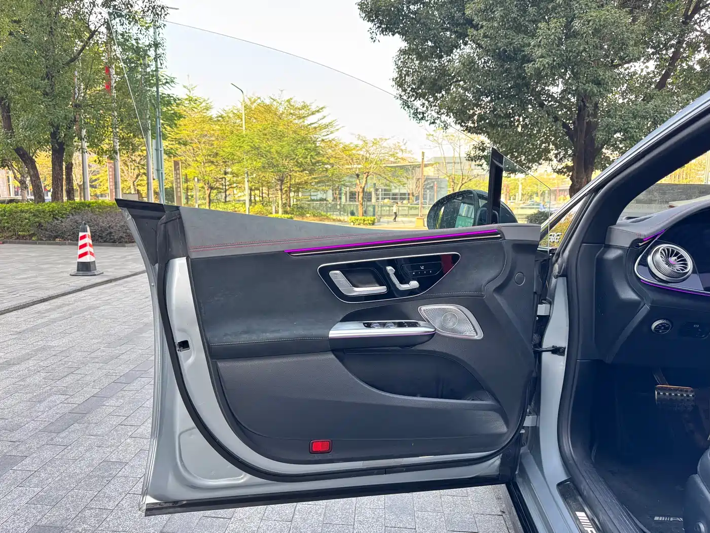 MERCEDES-BENZ EQE AMG