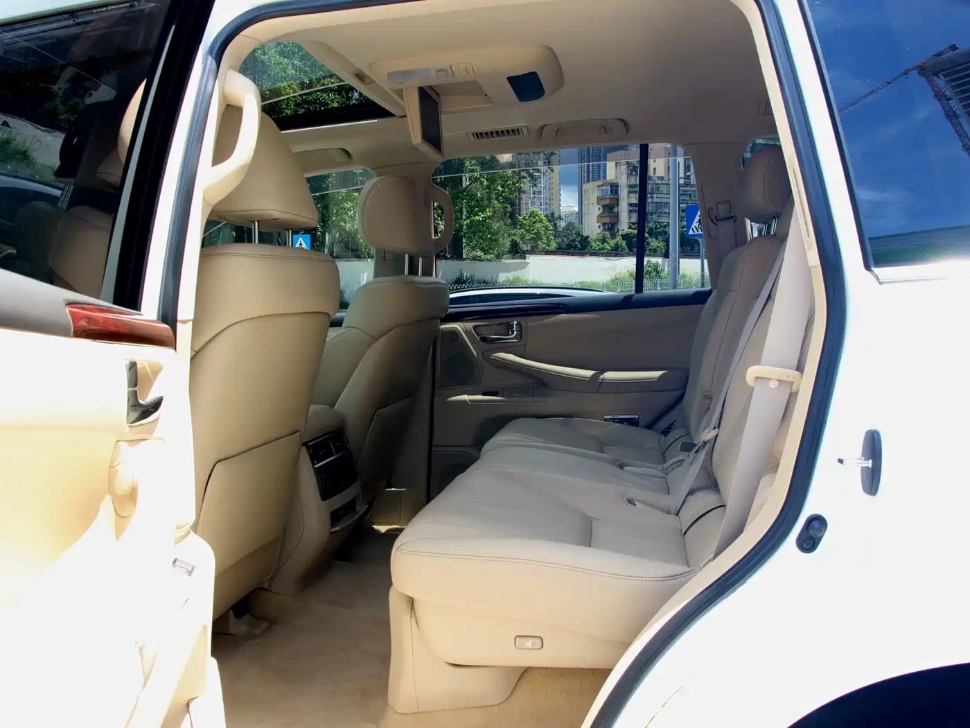 Lexus LX 2009 570 фото 17