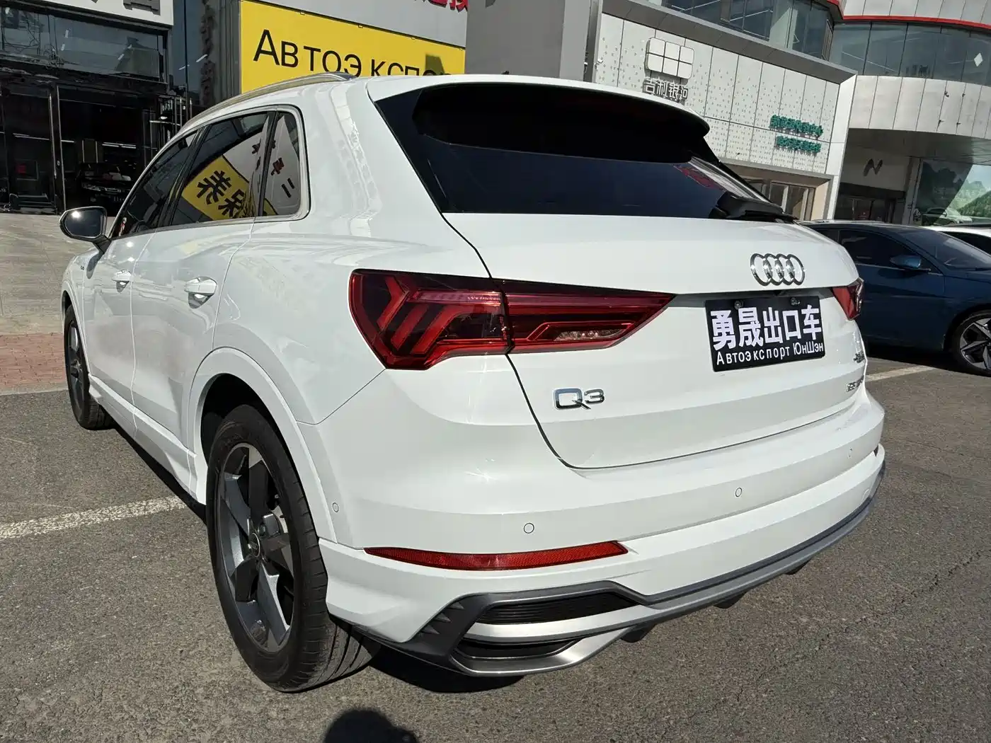 Audi Q3 2022 35 TFSI Fashion Dynamic фото 4