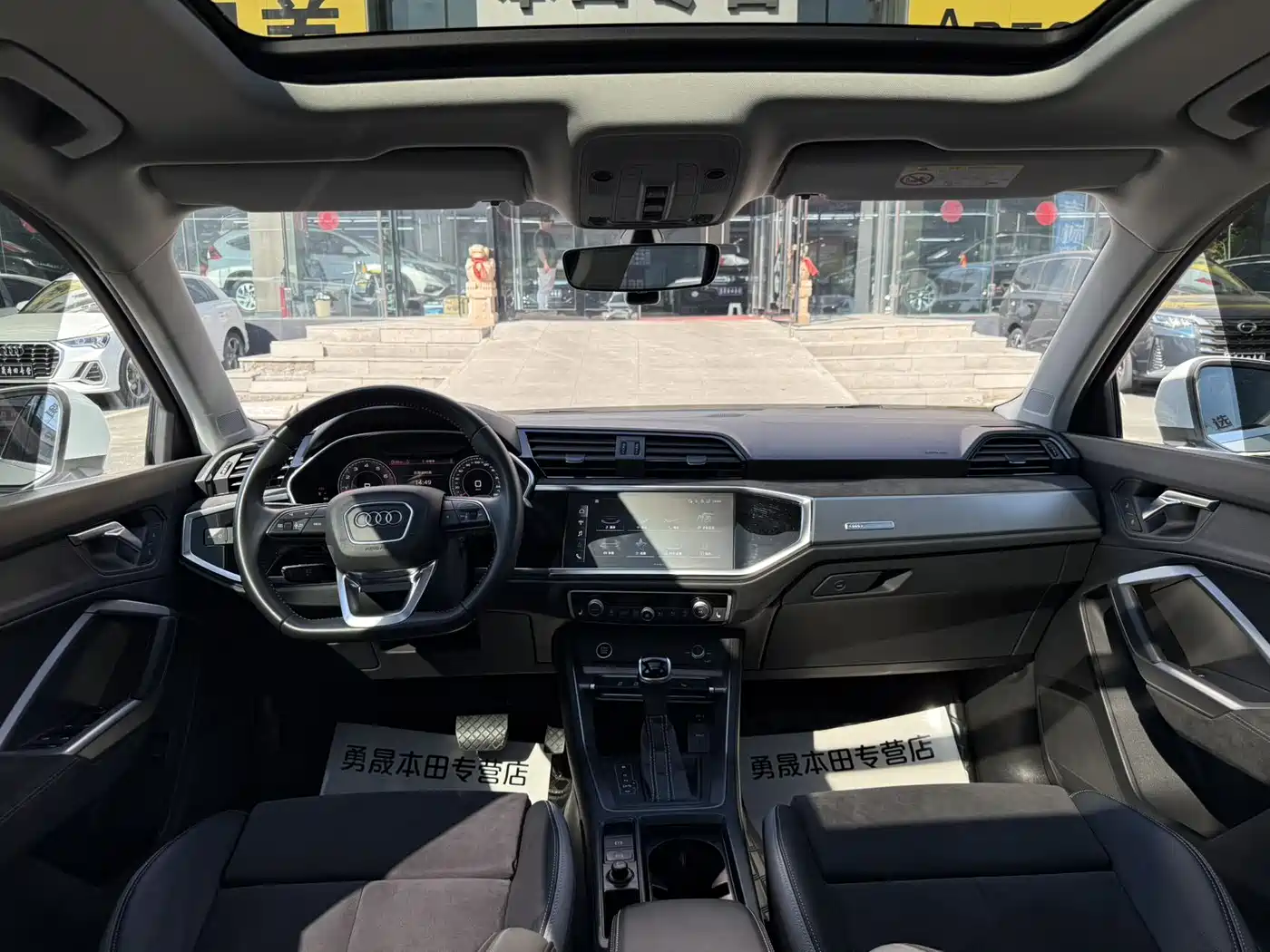Audi Q3 2022 35 TFSI Fashion Dynamic фото 11