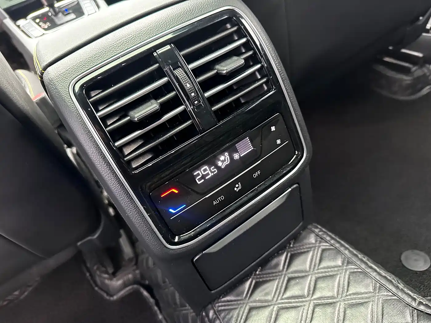 VOLKSWAGEN FAW-CC