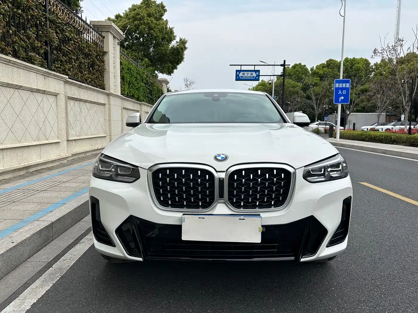 BMW X4 2022 xDrive 25i M Sport Package фото 2