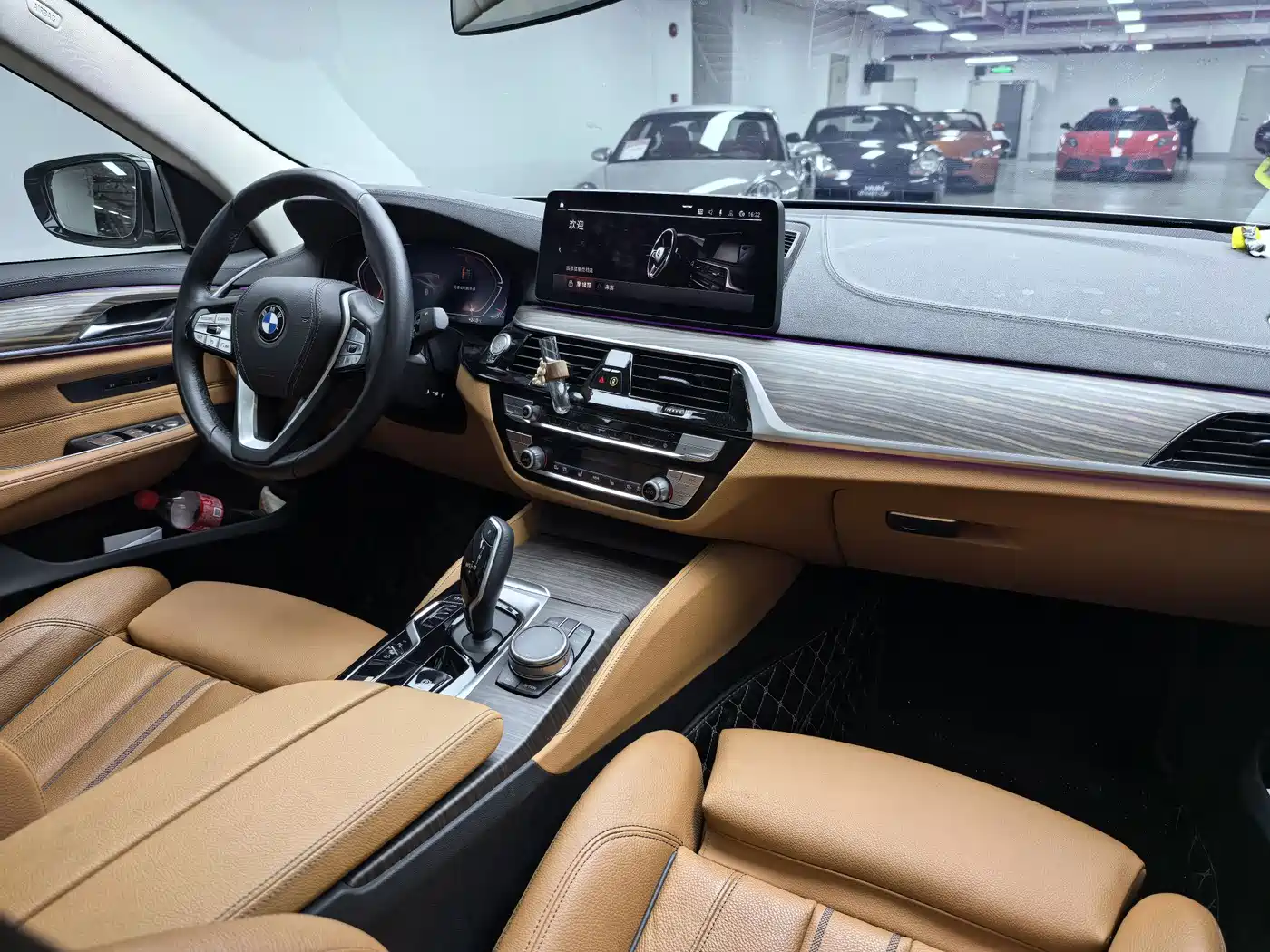 BMW 6 Series GT 2022 Model 630i Luxury Design Package фото 9
