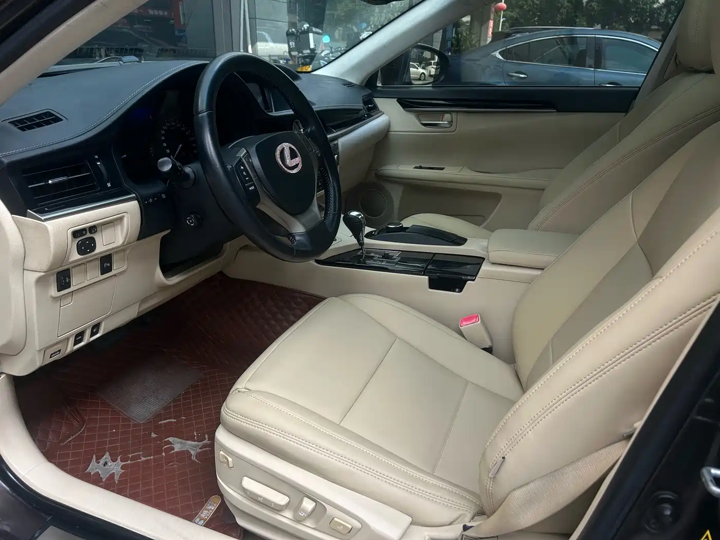 Lexus ES 2013 250 Elite Edition фото 20