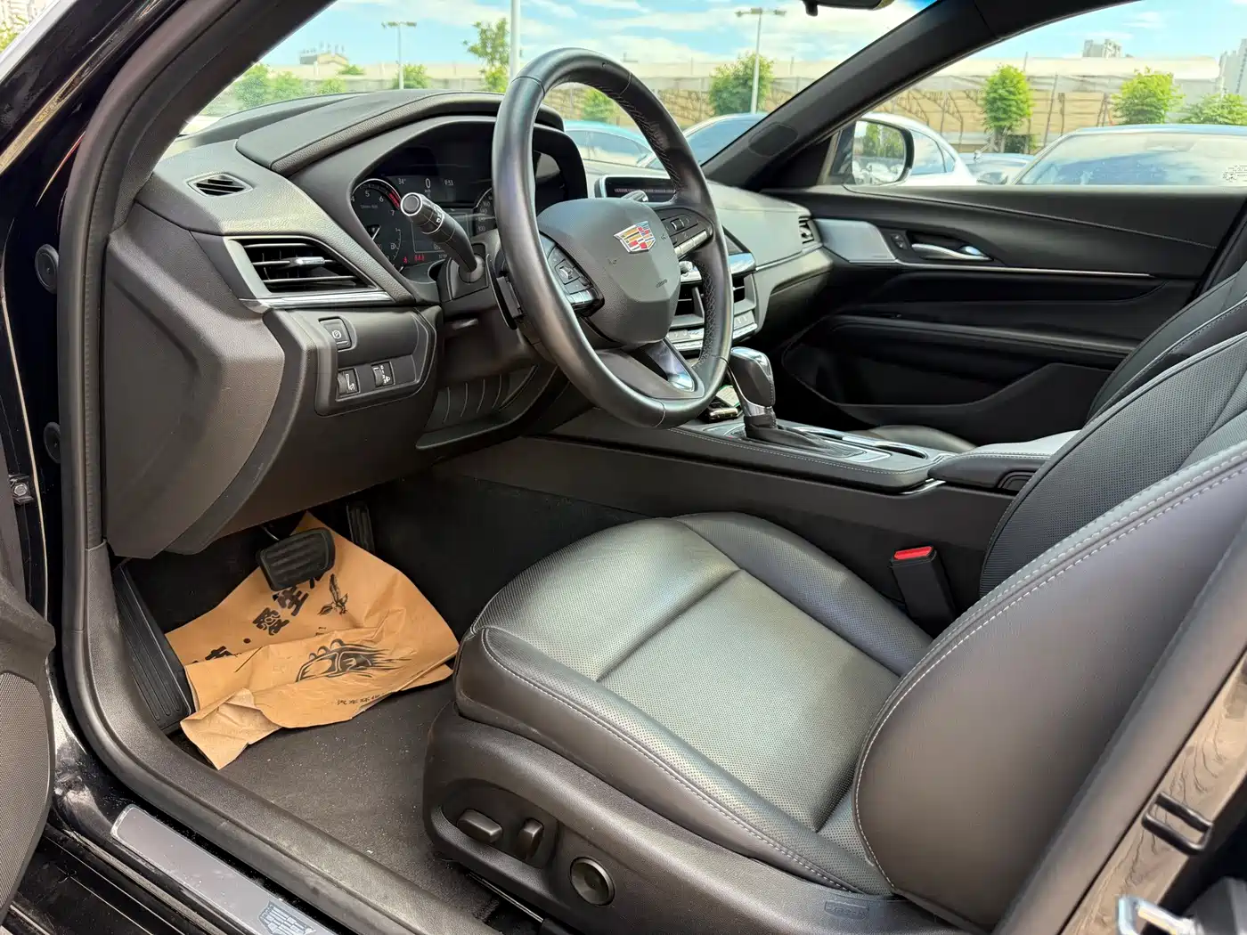 Фото 8 - Cadillac CT4
