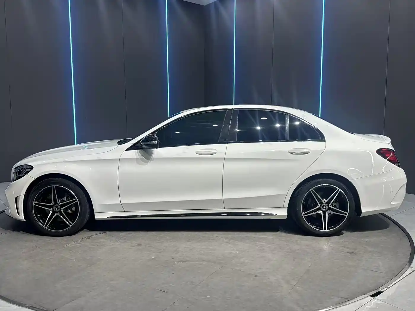 Mercedes-Benz C-Class 2020 Facelift C 260 Sport Version фото 4