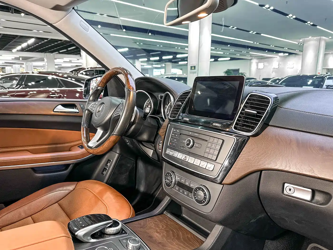 Mercedes-Benz GLS 2016 GLS 500 4MATIC фото 18