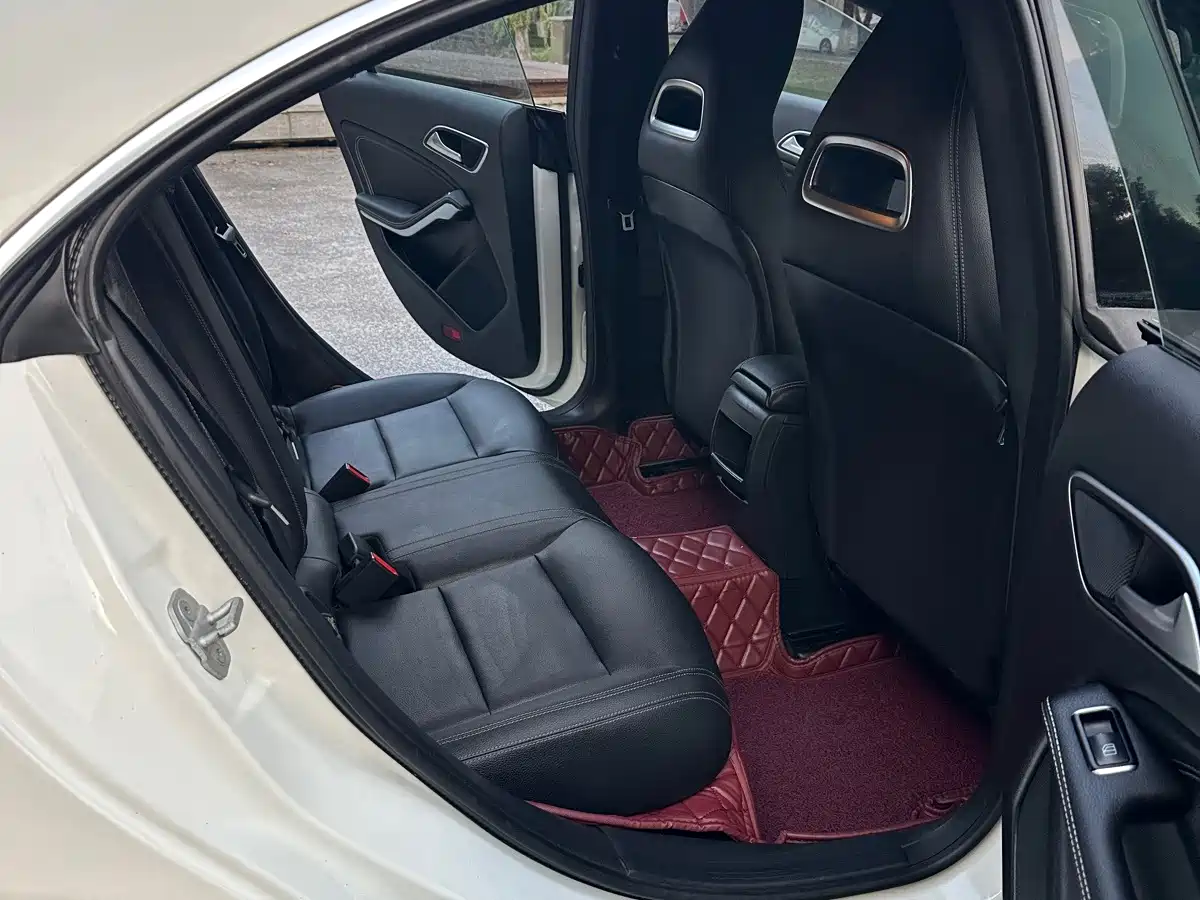 Mercedes-Benz CLA (Import) 2017 2016 CLA 200 Fashion