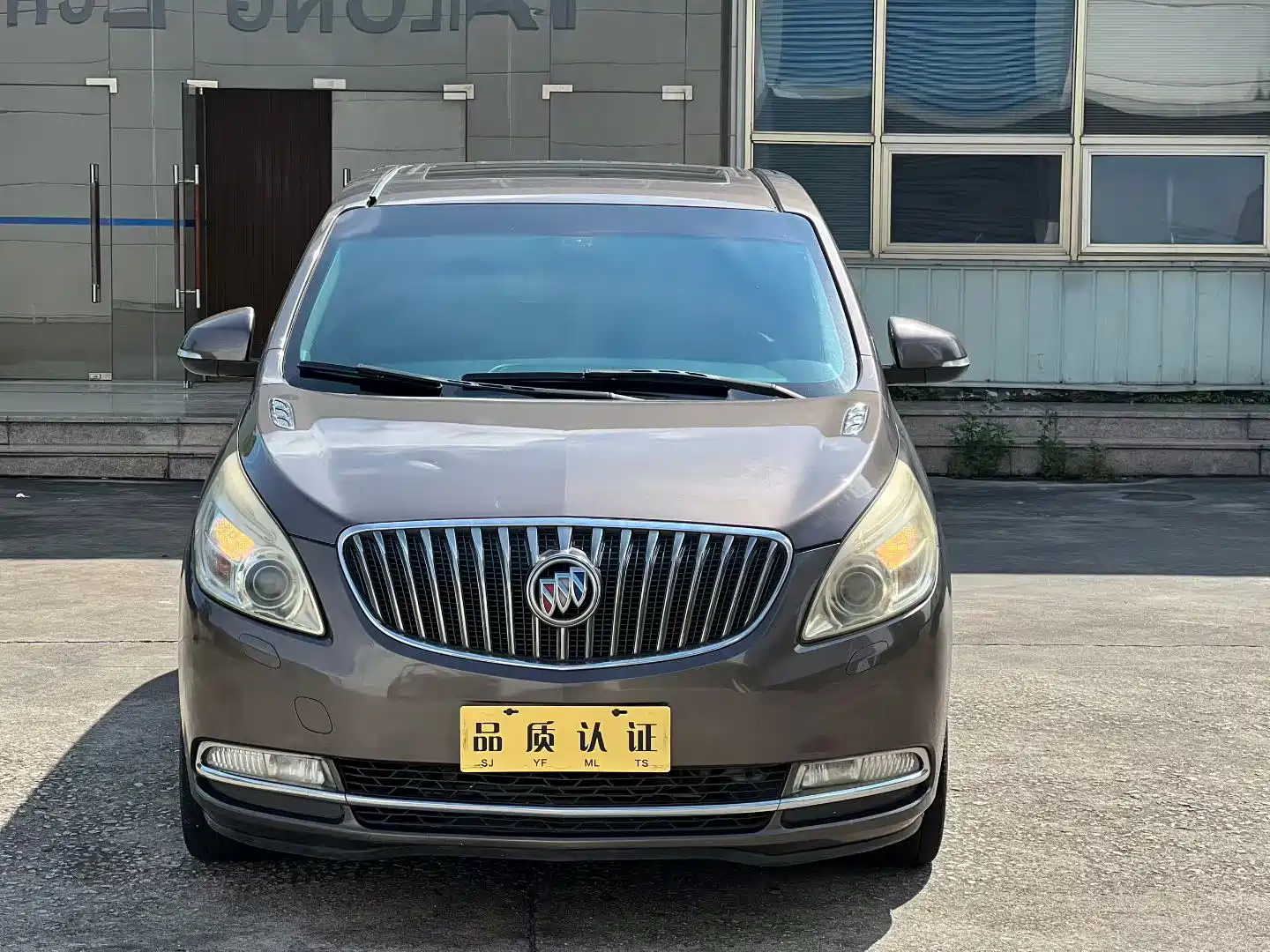 Фото 2 - Buick GL8