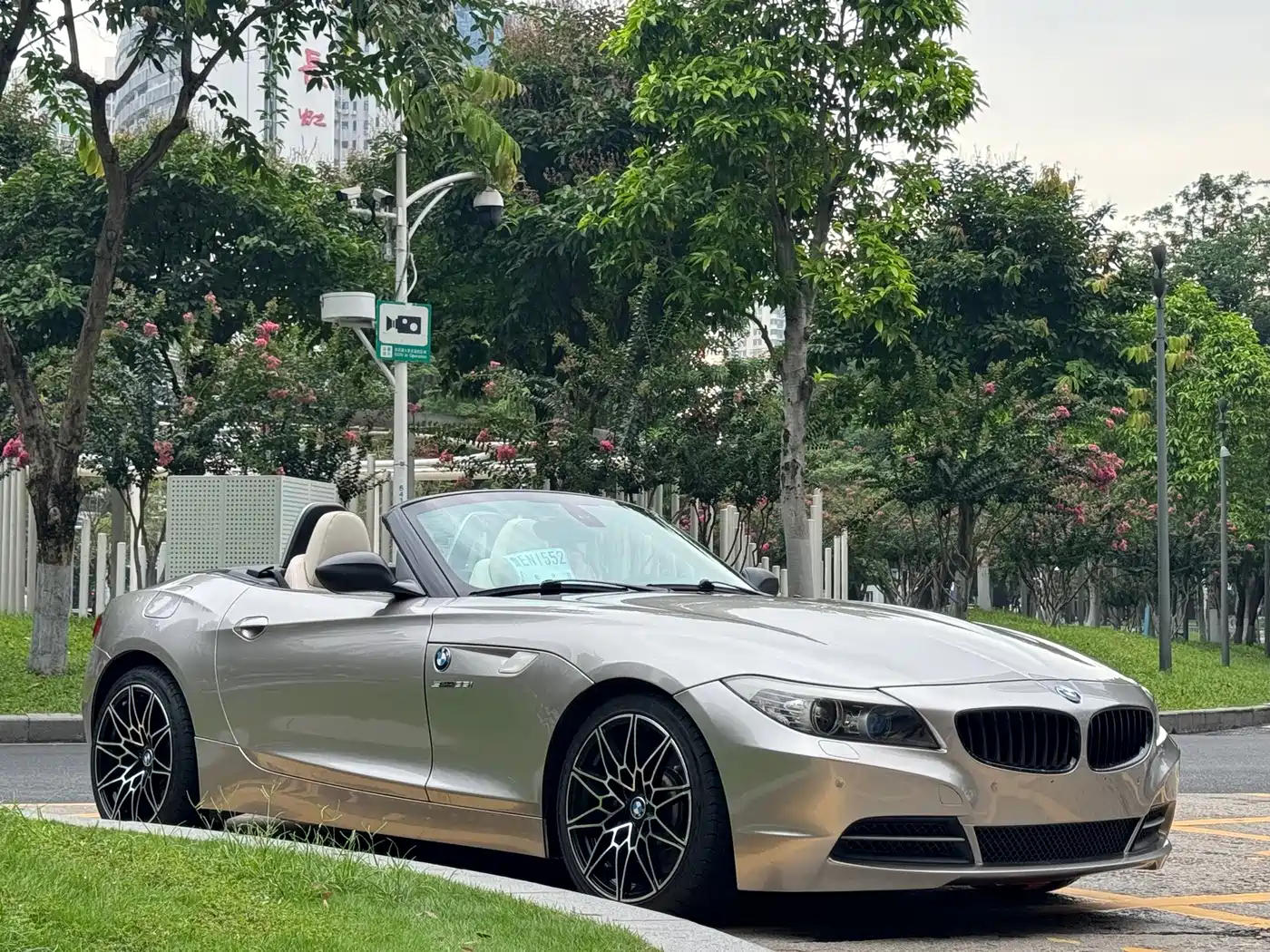 Photo 3 - BMW Z4