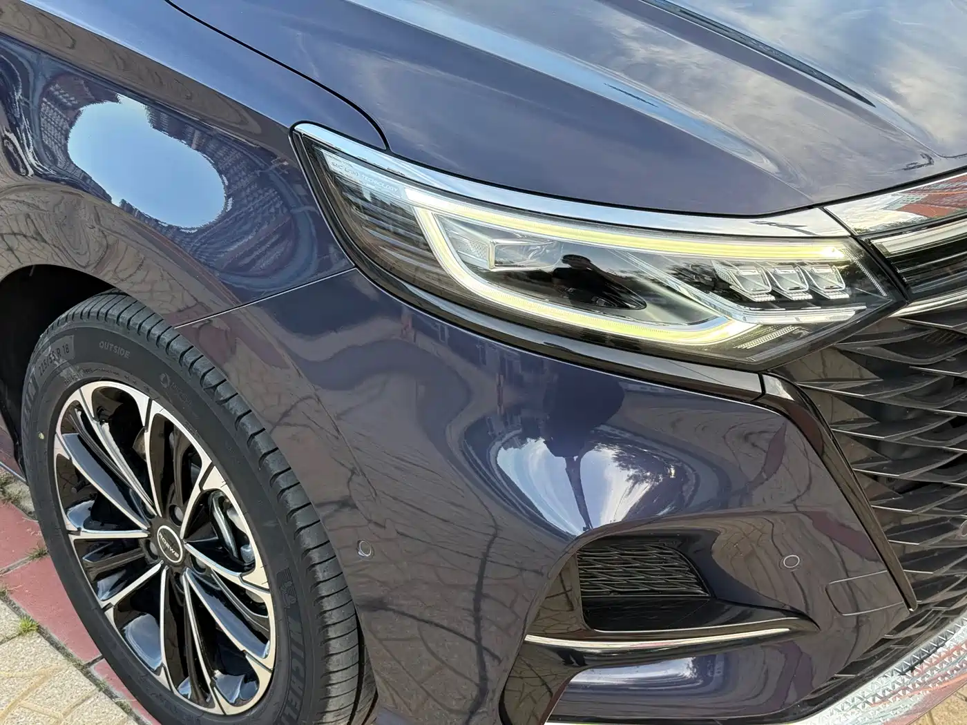 Roewe iMAX8 2021 2022 400TGI Ultimate Edition