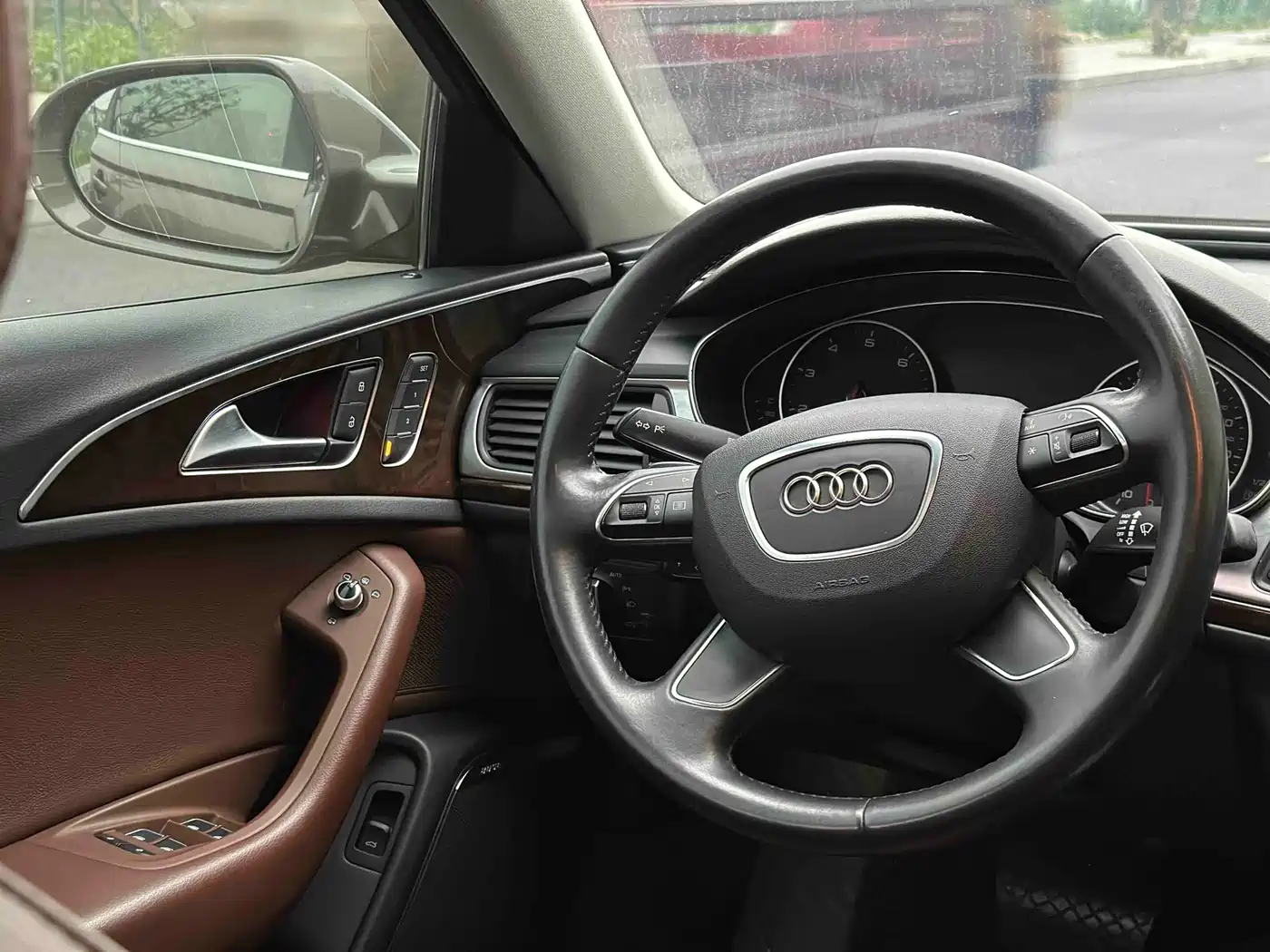 Audi A6L 2014 30 FSI Luxury фото 17