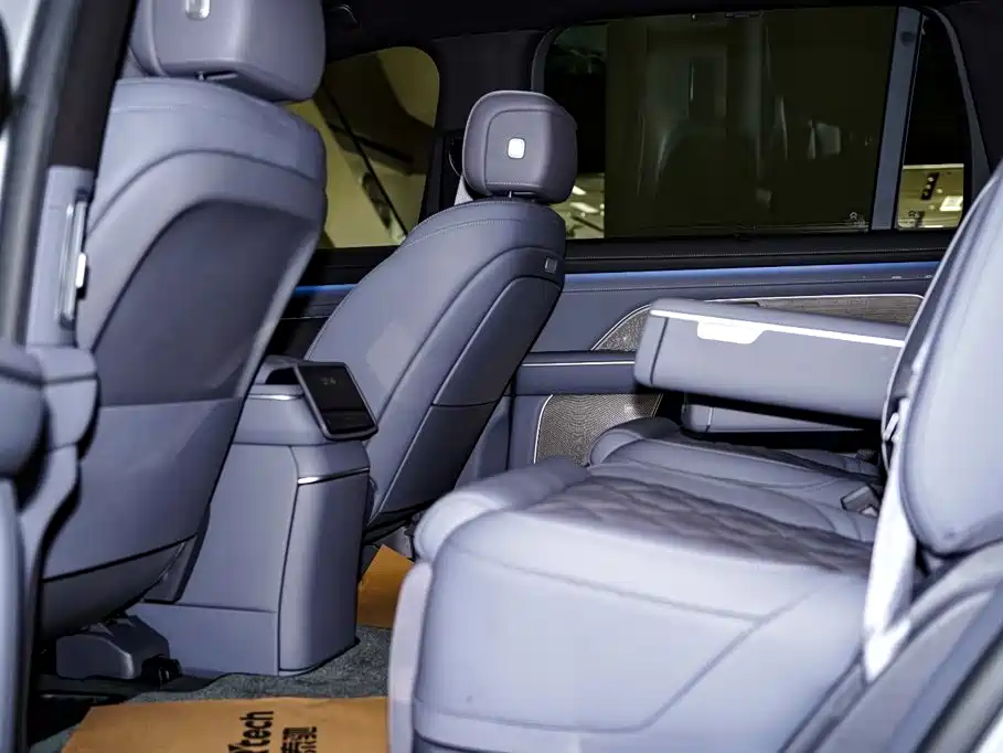 NIO ES8 2026 2025 Model 6-Seat Executive Luxury Edition