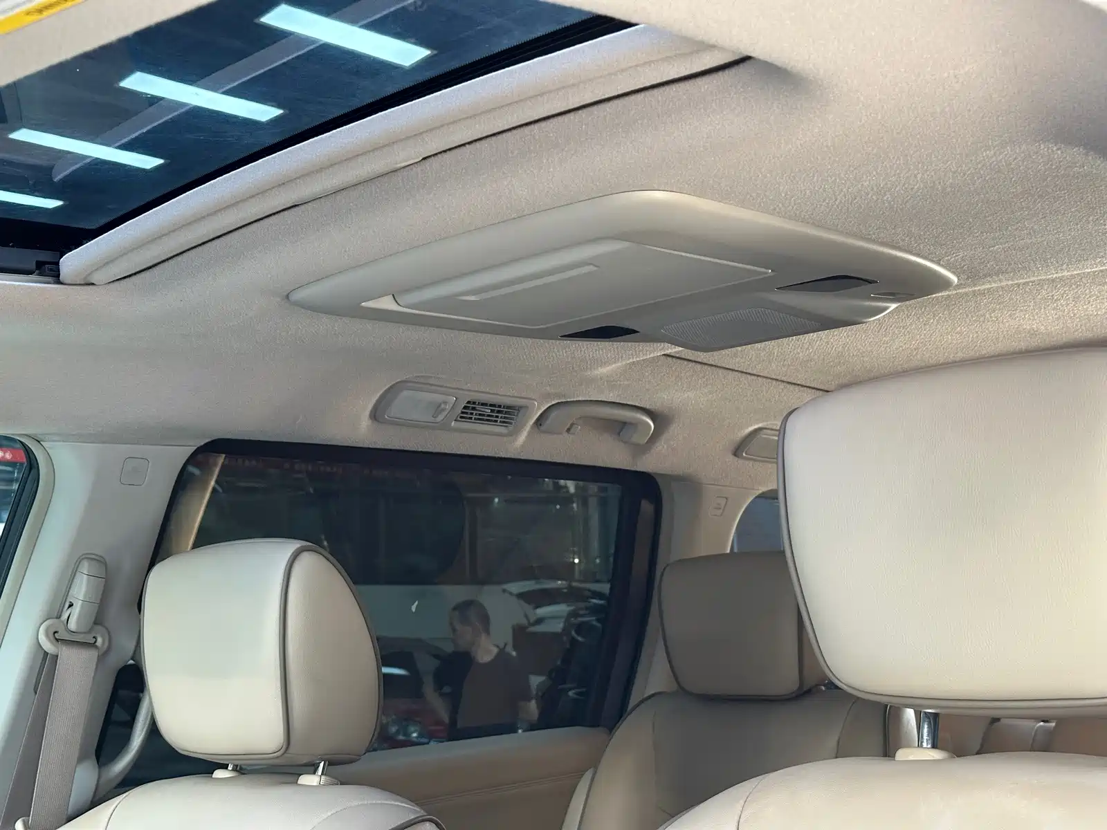 Фото 7 - Nissan Quest