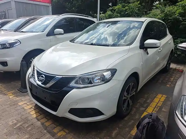 Nissan Tiida 2016 1.6L CVT Smart Edition