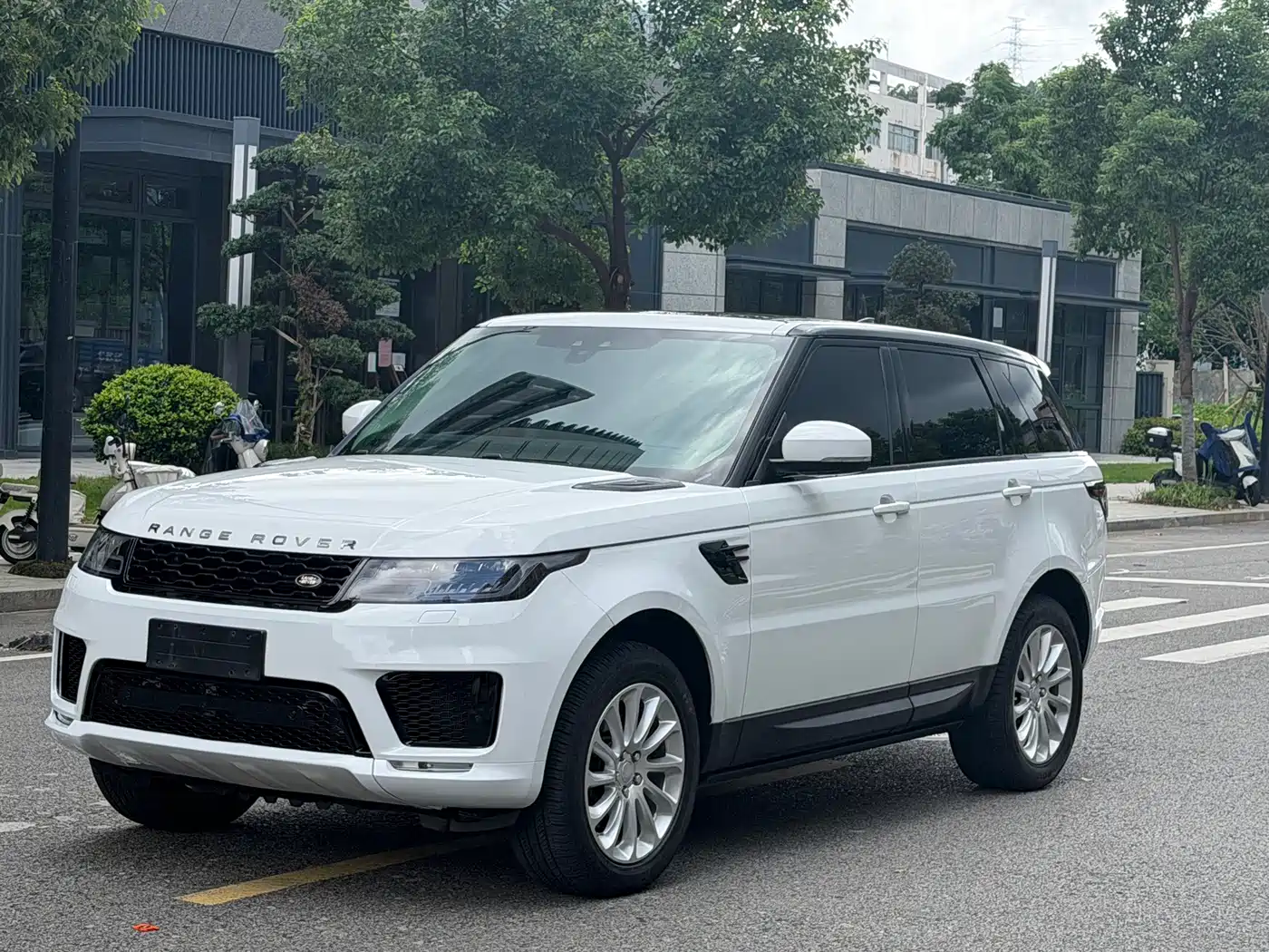 Фото 3 - Land Rover Range Rover Sport