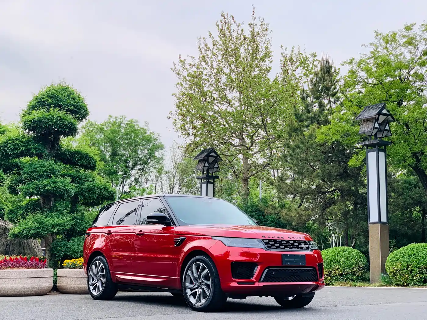 Land Rover Range Rover Sport 2018 3.0 SC V6 Fashion Genesis DYNAMIC фото 2