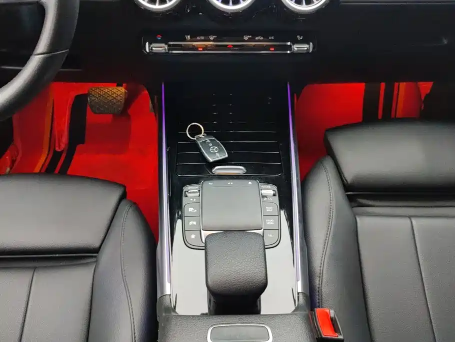 Mercedes-Benz GLB, миниатюра 16