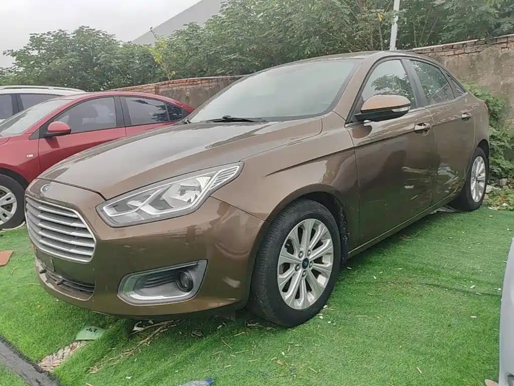 Ford Escort 2015 — пригон из Китая