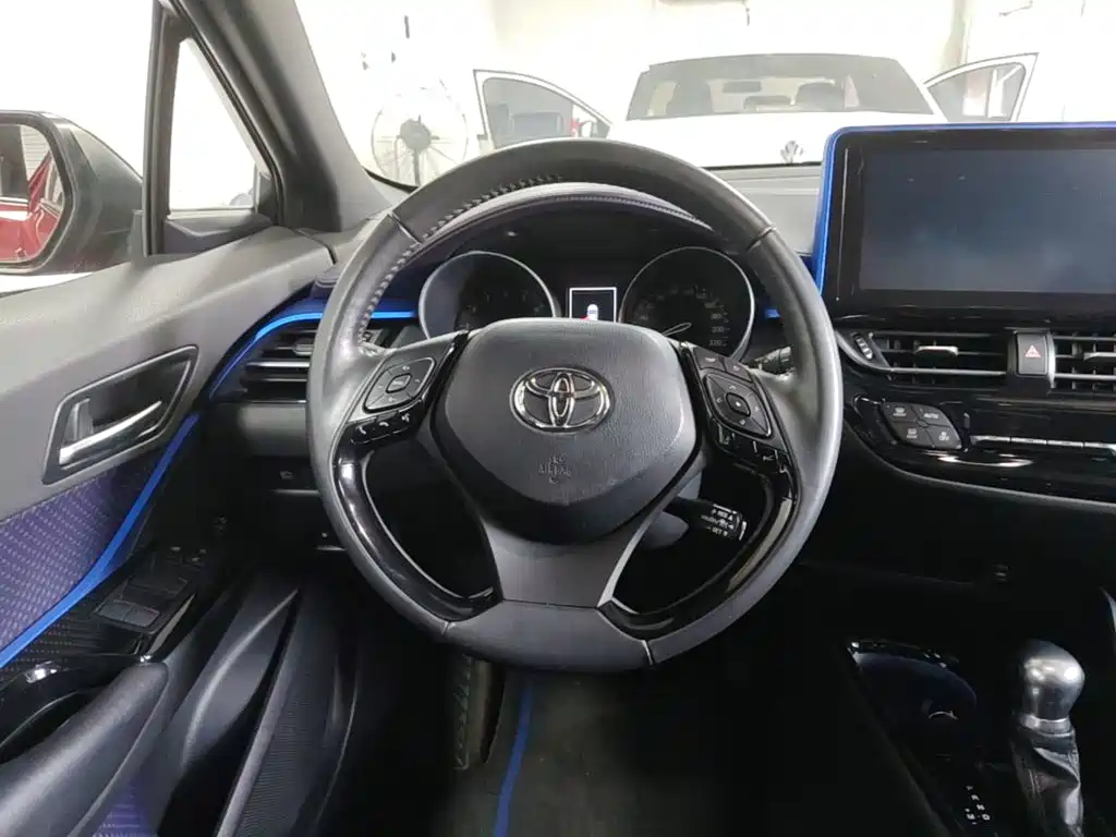 Toyota C-HR 2019 2020 Model 2.0L Luxury