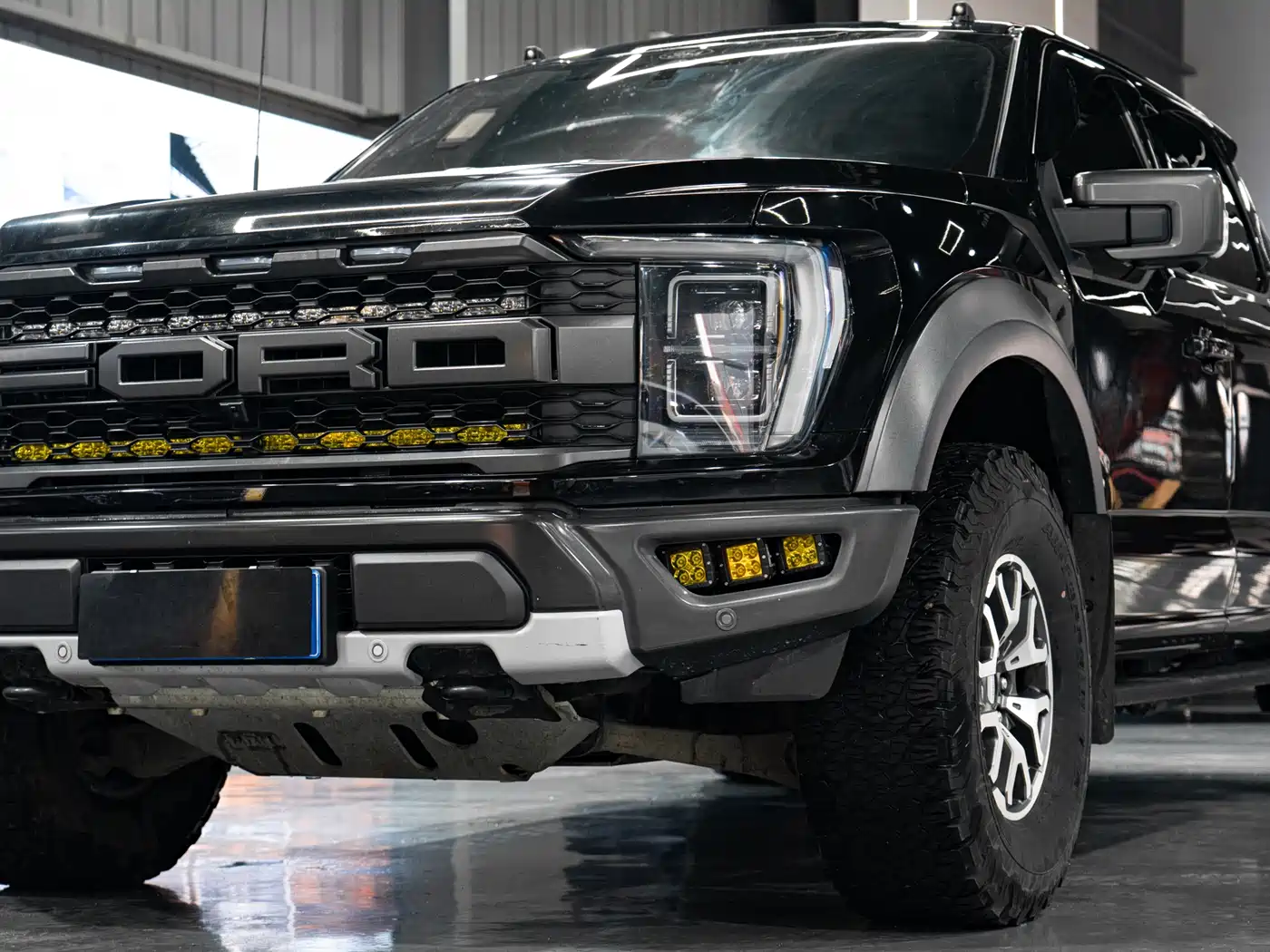 FORD F-150 RAPTOR