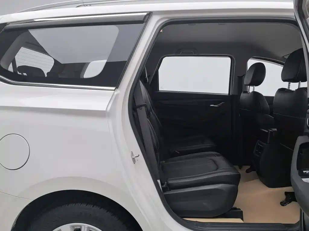 Baojun 360 2019 2018 1.5L Manual Elite (China V)