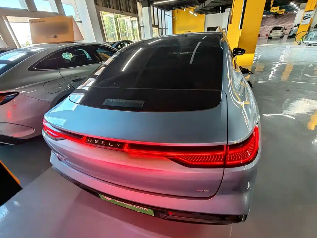 Geely Galaxy Galaxy E8 2025 2025 700km Long Voyage Smart Drive Edition