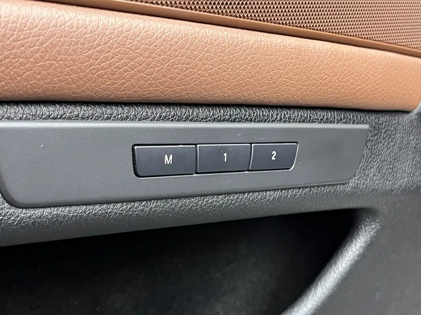 BMW 5 Series 2014 535Li Luxury Design Package фото 26
