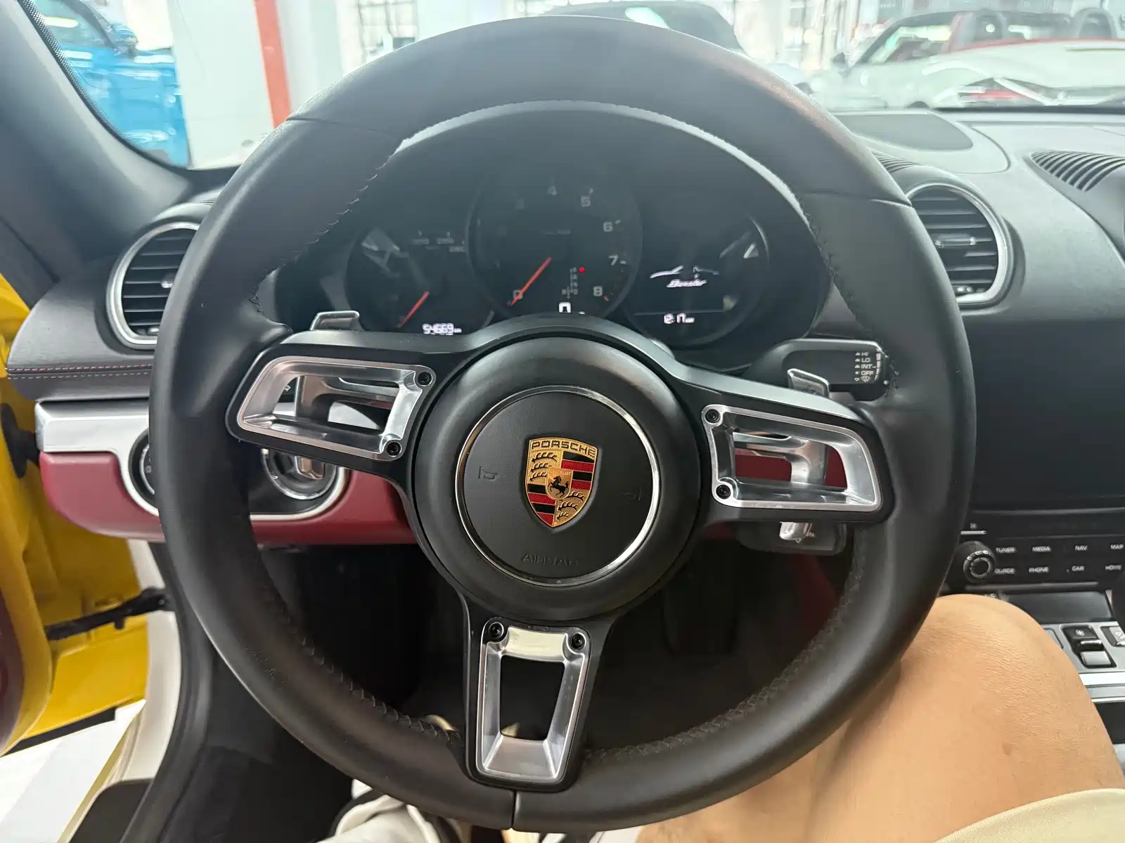 Photo 6 - Porsche 718