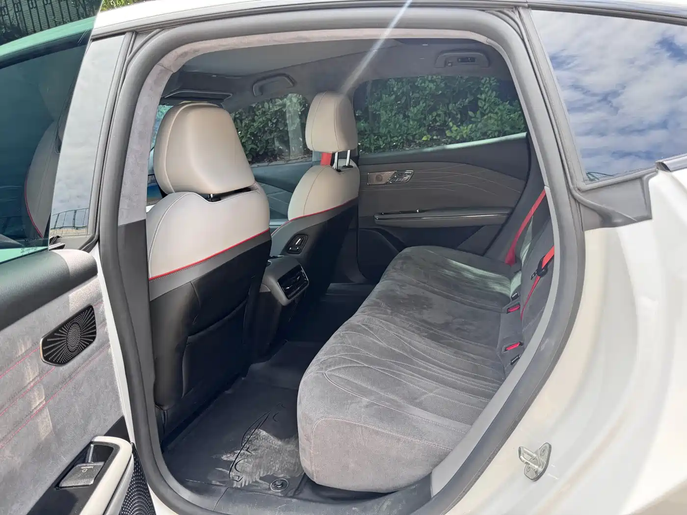 Geely Galaxy Galaxy E8 2025 2025 Model 610km Premium Edition