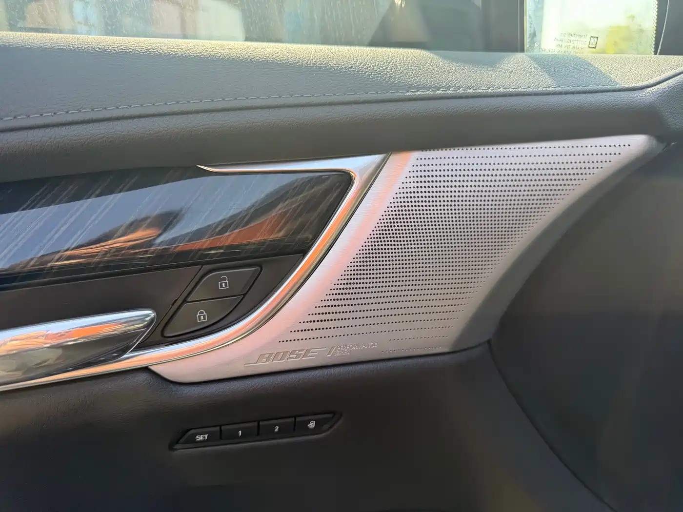 Cadillac XT6 2022 2.0T 6-Seater 4WD Luxury Edition фото 9