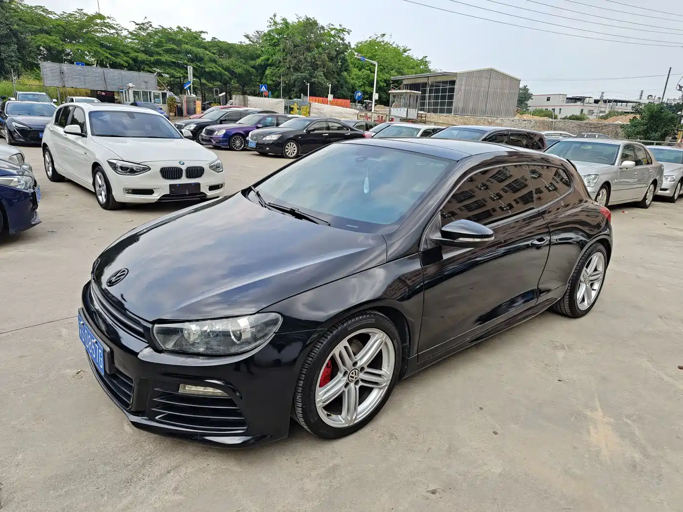 Volkswagen Scirocco 2010 2.0TSI Luxury Edition фото 10
