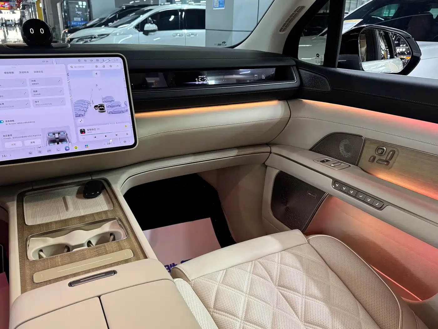 NIO ES8 2026 2025 Model 6-Seat Executive Luxury Edition