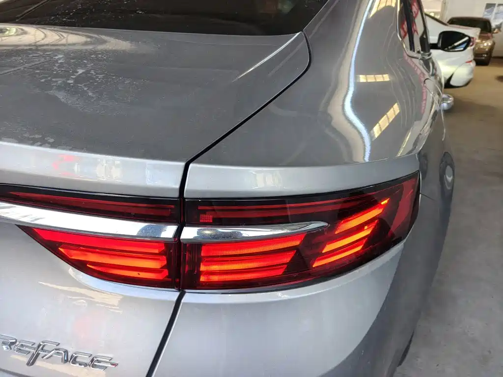 Geely Preface 2021 2021 2.0TD Luxury