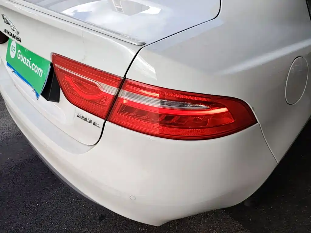 Jaguar XE 2015 2015 2.0T 200PS R-Sport