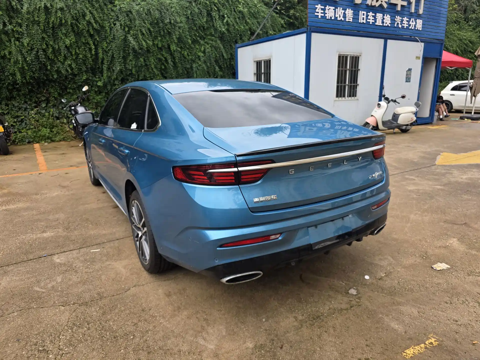 Фото 7 - Geely Preface