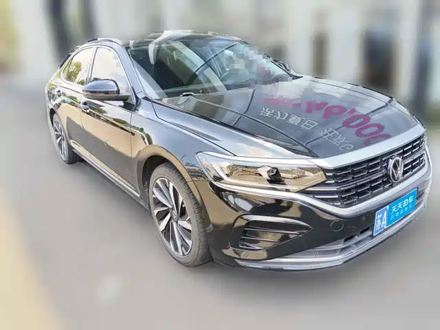 Volkswagen Passat 2023 330TSI Elite Edition — фото 3