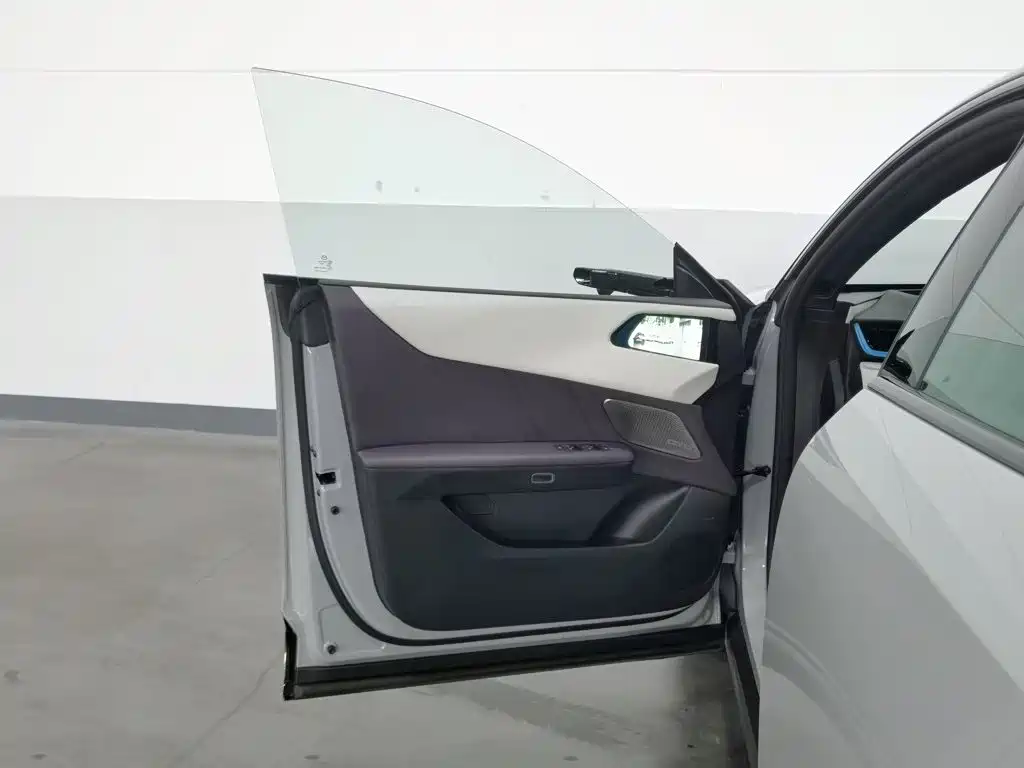 Mazda EZ-60 2026 2025 Range-extender Base Model
