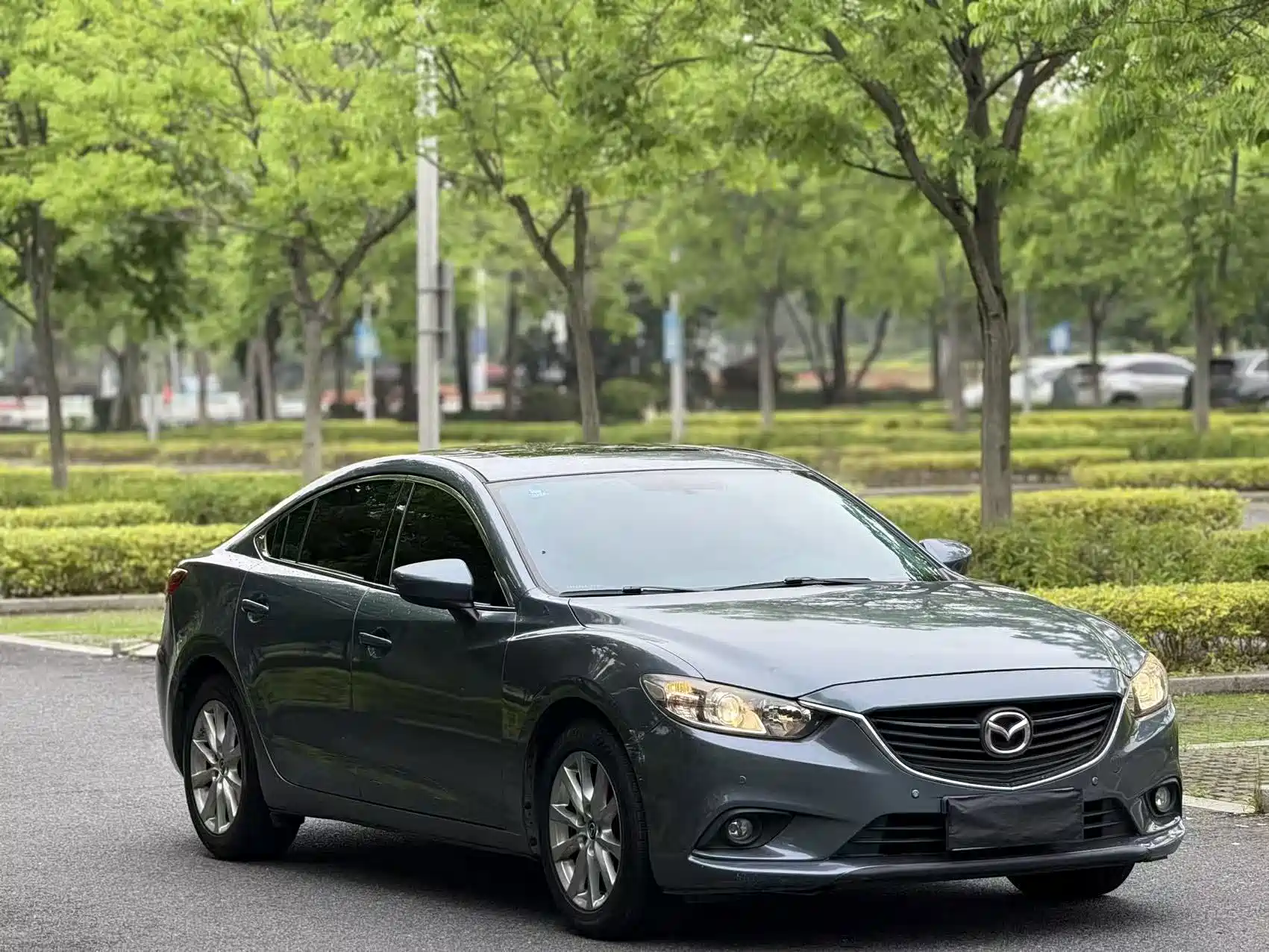 Photo 2 - Mazda Atenza