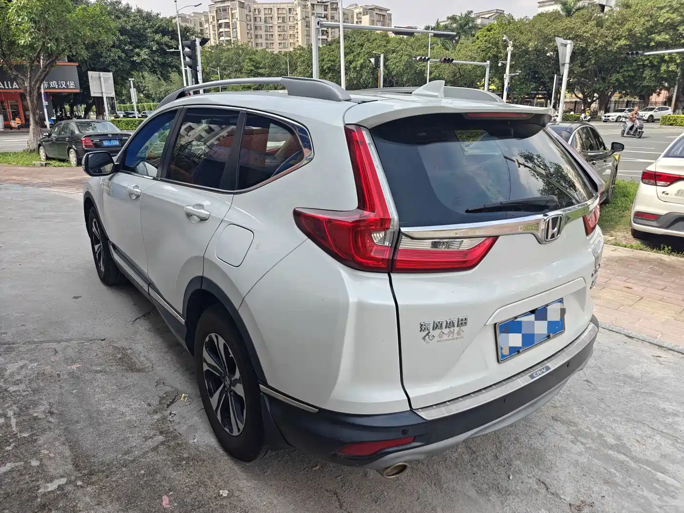 Photo 5 - Honda CR-V