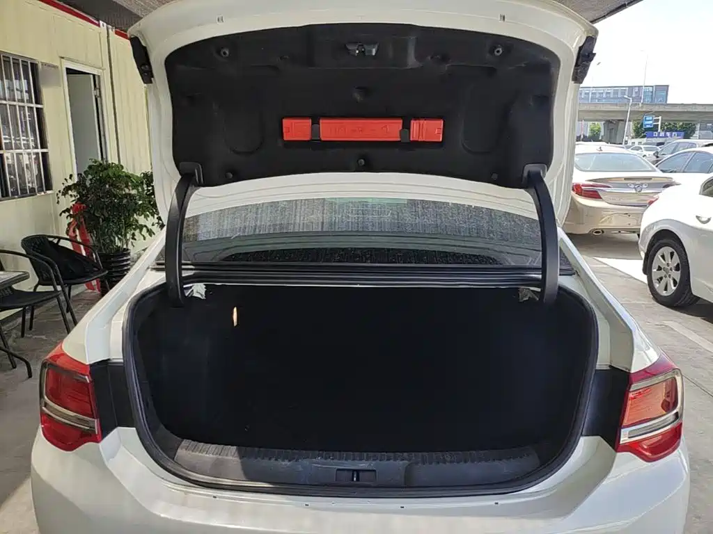 DS 5LS 2016 2016 1.6T Style Edition THP160