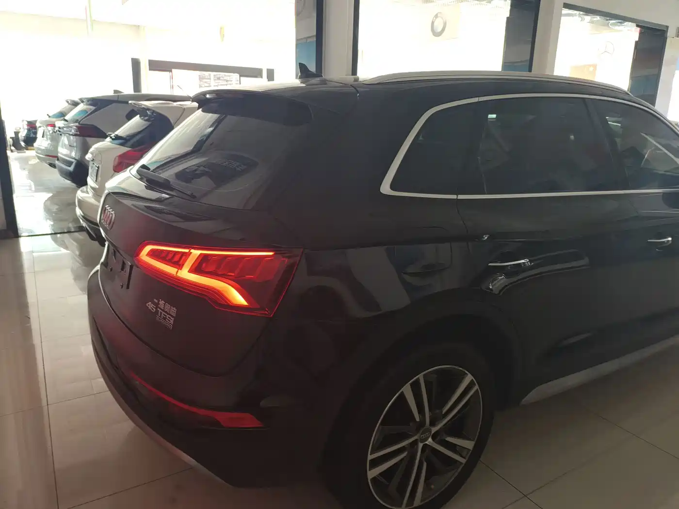 Photo 7 - Audi Q5L