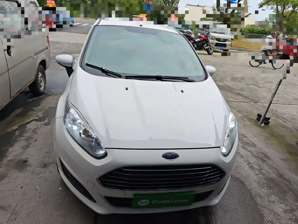 Ford Fiesta 2015 2013 Sedan 1.5L Manual Trend